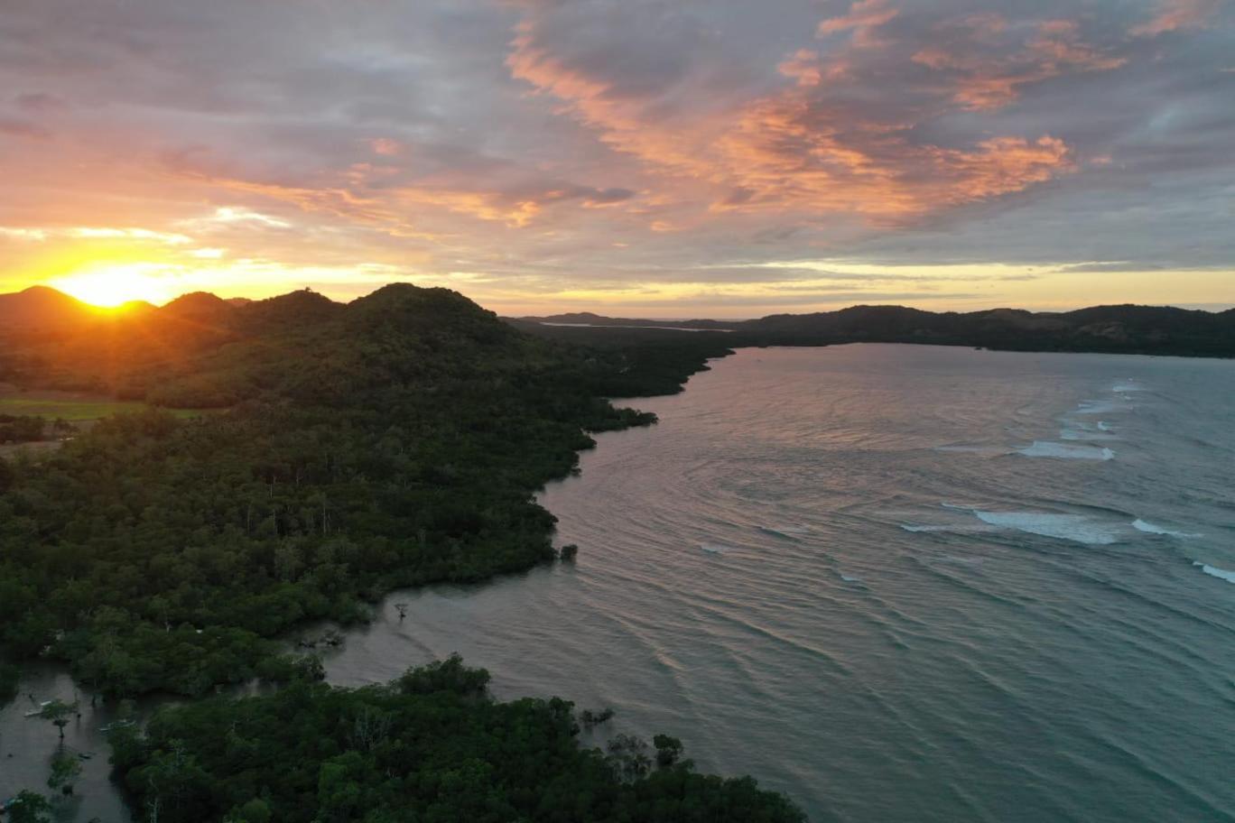 Miley Lodging Restobar New Busuanga Exterior foto